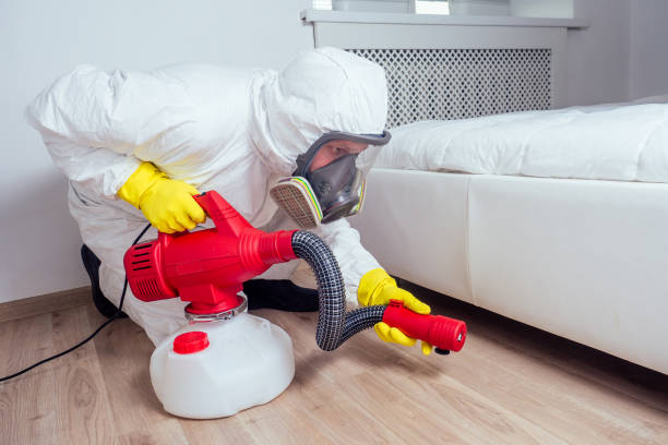 Best Commercial Pest Control Services  in Fox Lake, WI
